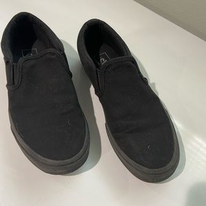 Black gently used slip on Vans for boys/men size 8